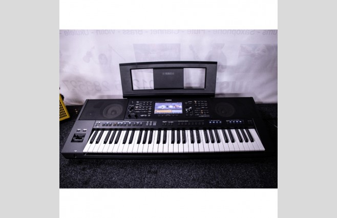 Yamaha PSR-SX900 Keyboard, Used (SN:GENUKB) - Image 1
